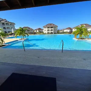 Apartment New Luxurious Retreat Near Ocho Rios, Richmond